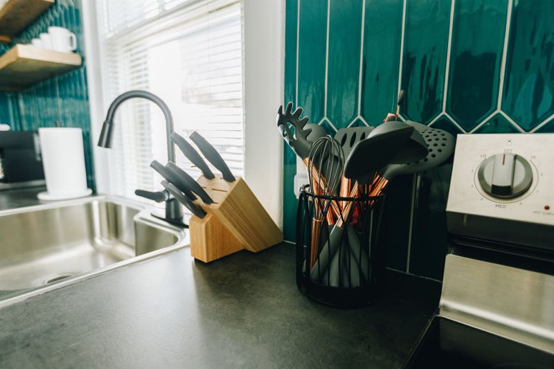Main House Top Floor Unit Aesthetically Beautiful designed Kitchen - Fully Stocked!