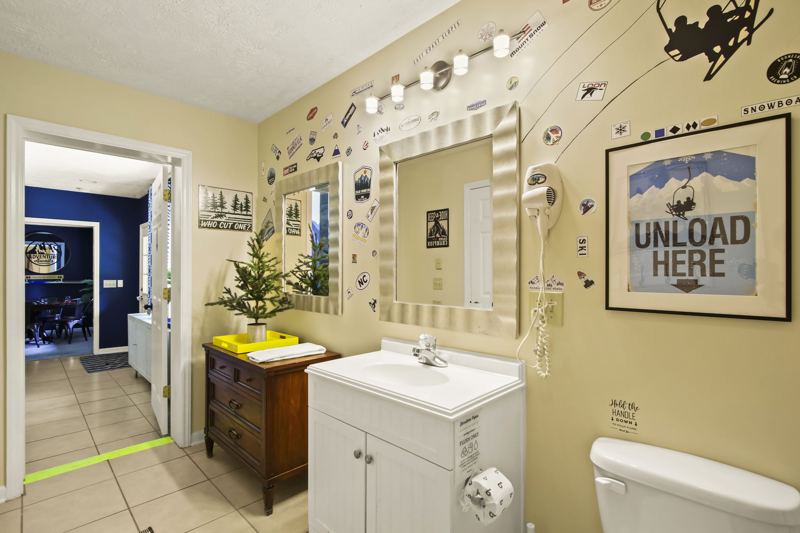 Lower-Level Full Bathroom