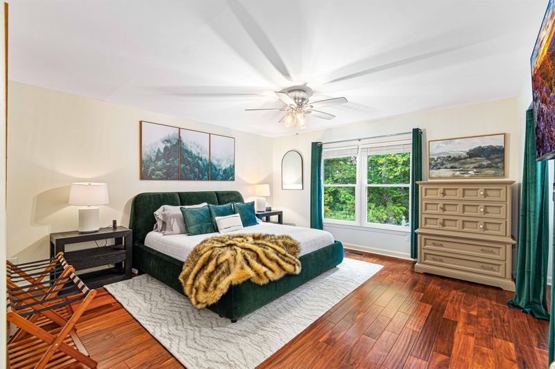Family Suite with King Bed, 42-inch TV, En-Suite Bath with Triple Vanity, Shower/Tub Combo with wand and Twin-XL Bunk Beds for the little ones that aren't big enough to sleep in the downstairs