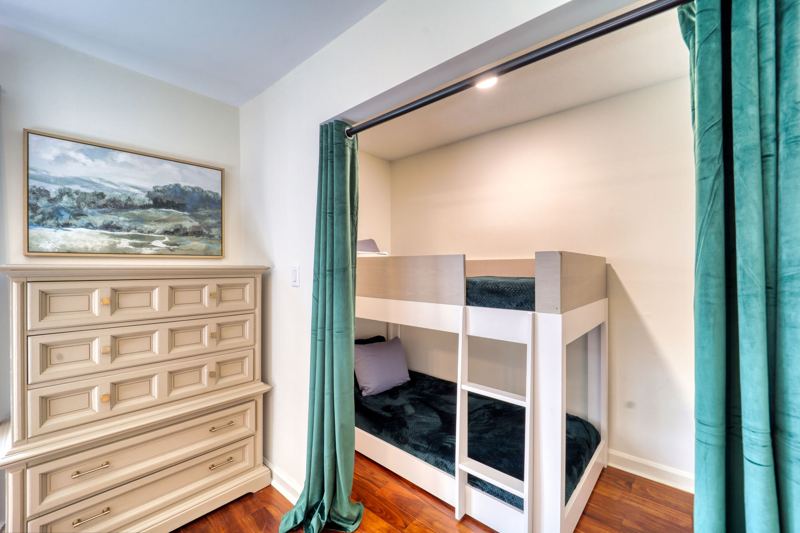 Cozy sleeping nook for the little ones