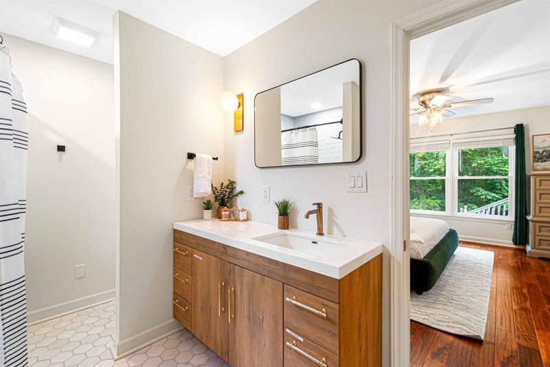 Family Suite En-Suite Bathroom has a Shower/Tub and wand for easy of bathing younger children,
