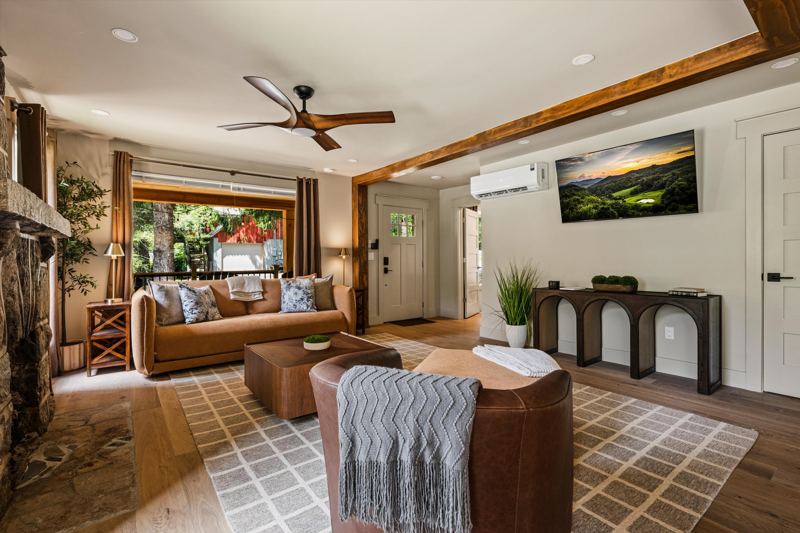 StoneHouse Suites