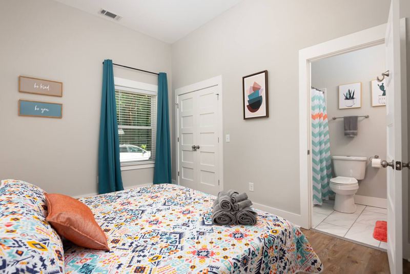 Guest bedroom 2