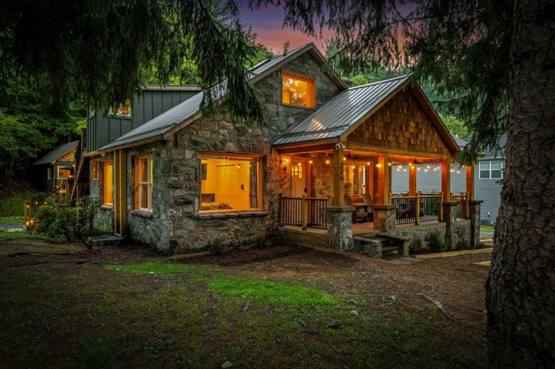 The Historic Hodge House