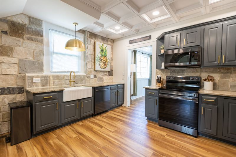 Bottom Floor Unit - Magazine Worthy Fully Stocked Kitchen